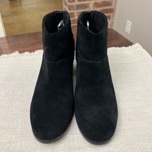Toms Leila Suede Bootie Size 8.5 Black Preppy Leather Block Heel Hipster Winter